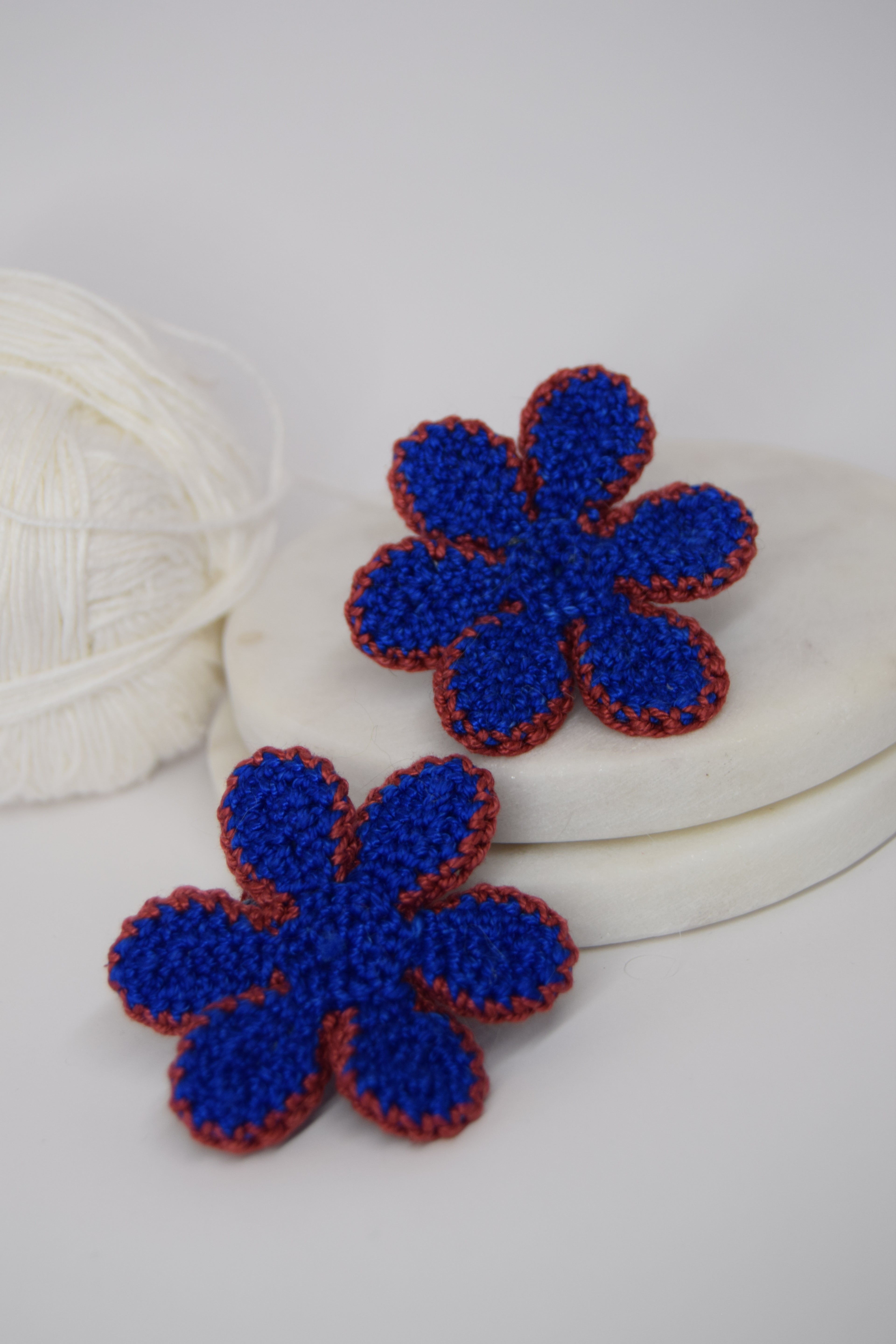 brincos bloom mirtilo